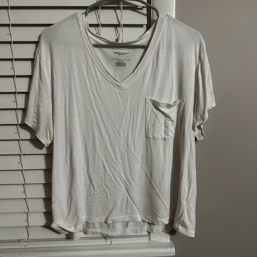 Slightly used white tee